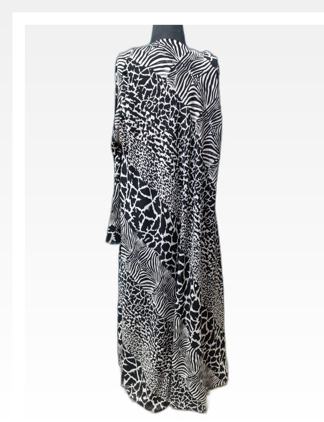 Chic Animal Print Black and White Abaya