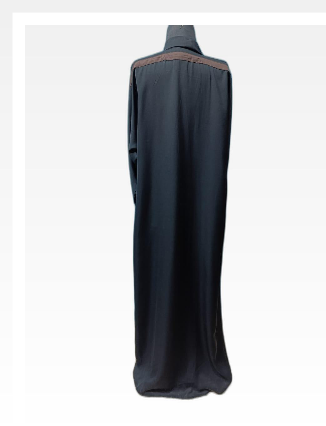 Elegant Black Abaya with Brown Sleeve Detail – Modern and Chic